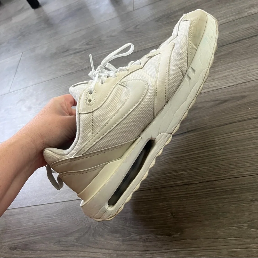 Nike Air Max Dawn Women’s Phantom Light Bone Size 11.5 EU 44